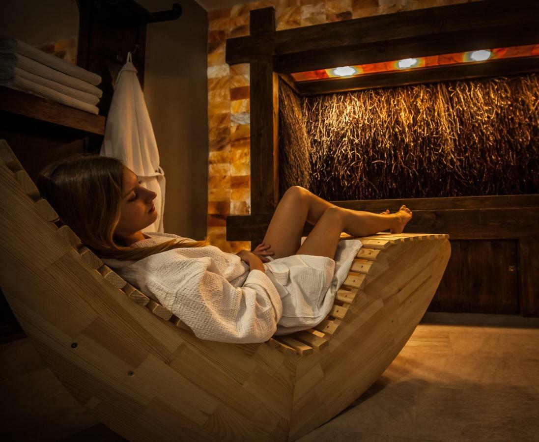 Akademia Kuraszkow Hotel Kuraszkow  Екстериор снимка