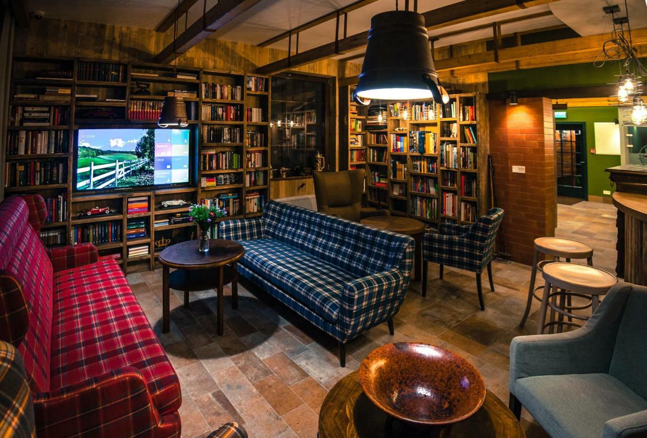 Akademia Kuraszkow Hotel Kuraszkow  Екстериор снимка