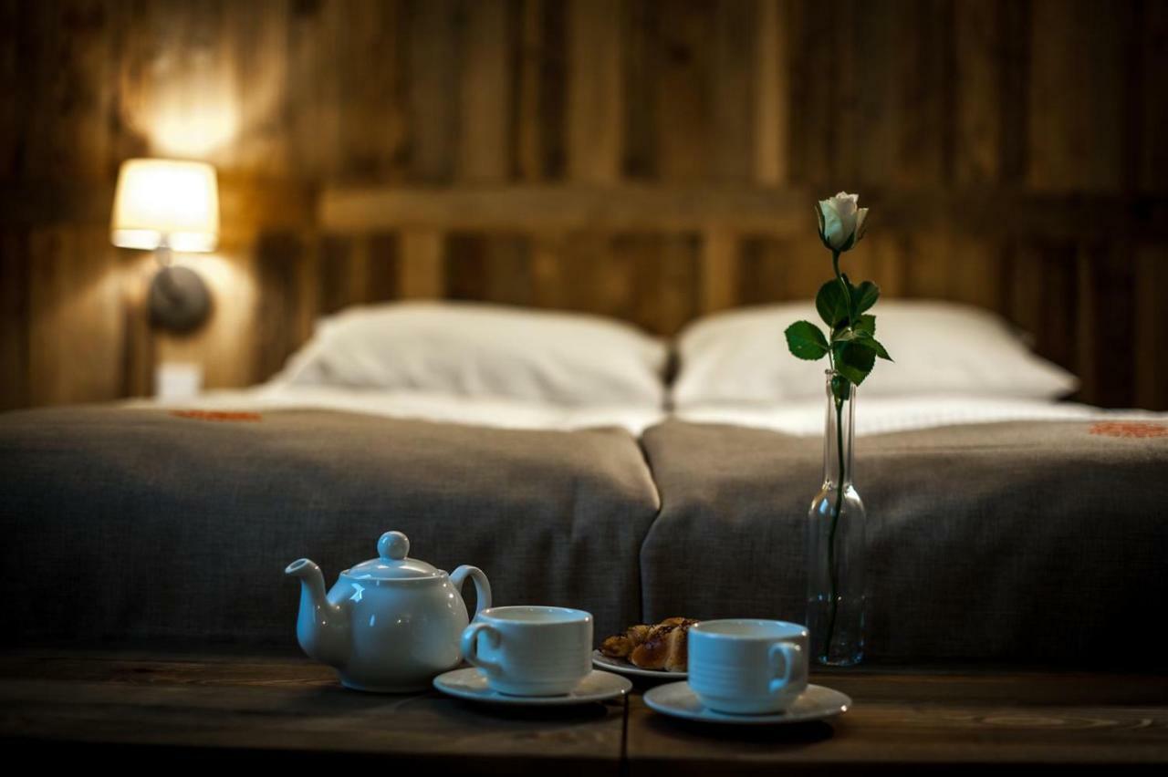 Akademia Kuraszkow Hotel Kuraszkow  Екстериор снимка