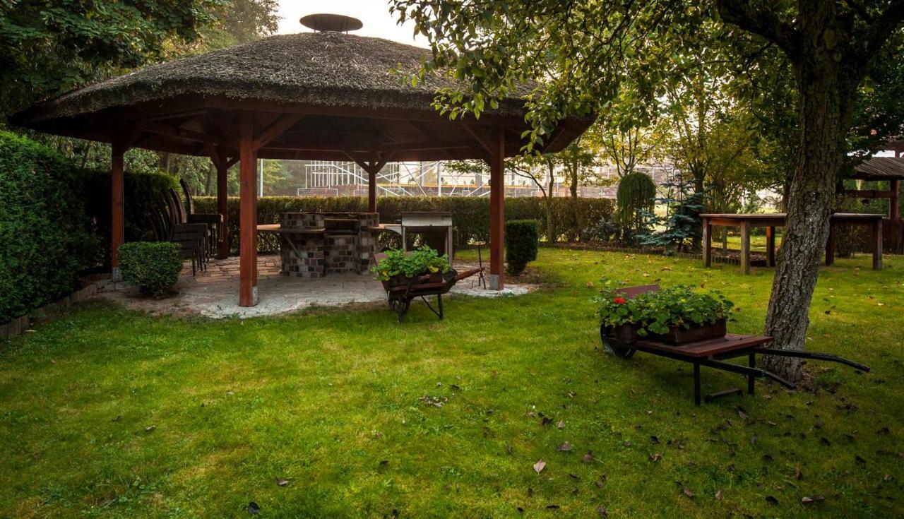Akademia Kuraszkow Hotel Kuraszkow  Екстериор снимка