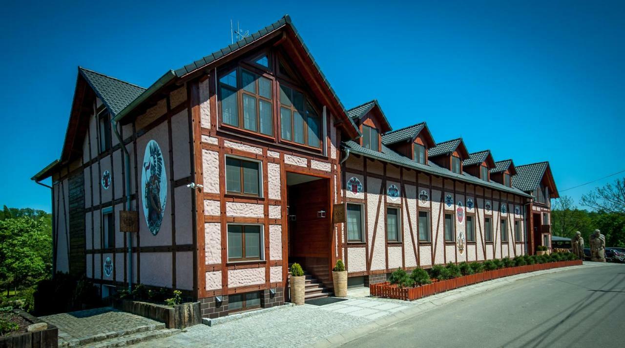 Akademia Kuraszkow Hotel Kuraszkow  Екстериор снимка